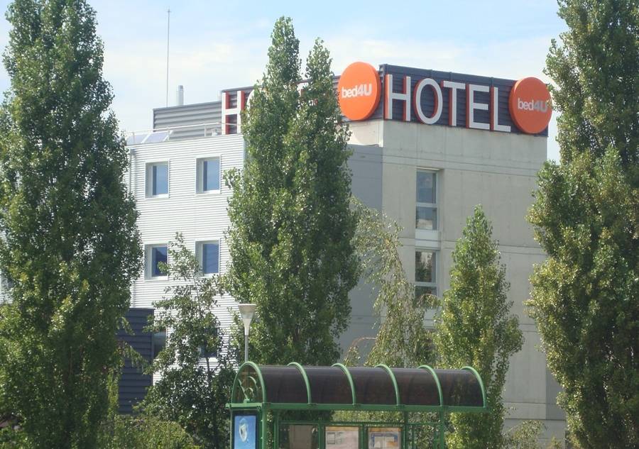 Hotel Bed4U Пампона Екстериор снимка