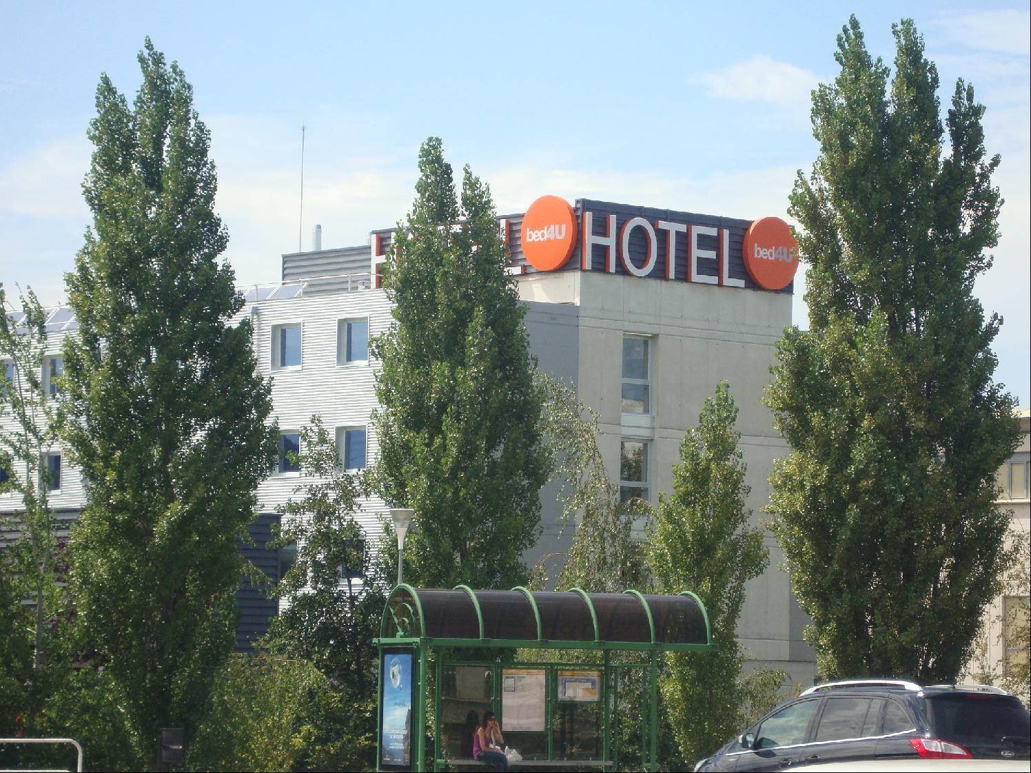 Hotel Bed4U Пампона Екстериор снимка